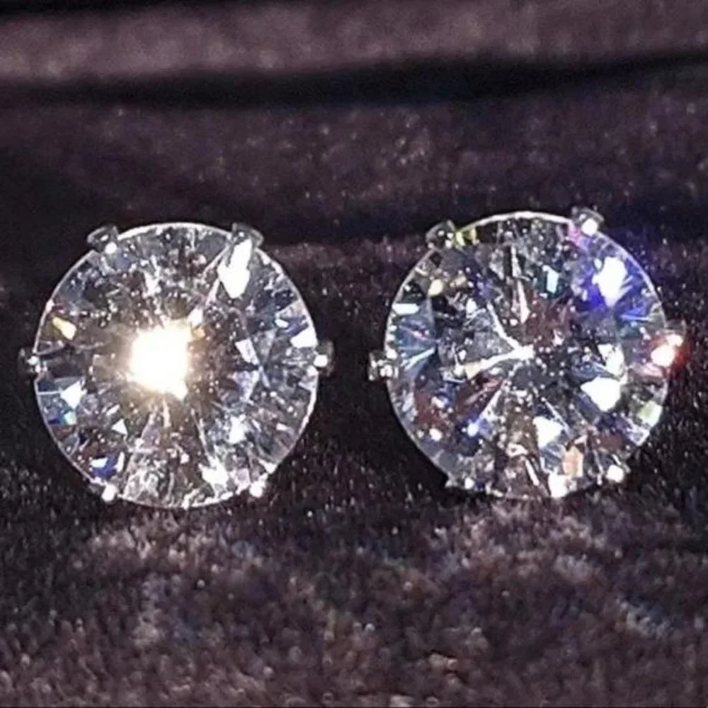 NEW 2.5 CT DIAMOND SILVER EARRINGS, BEAUTIFUL EARRINGS, CUTE EARRINGS. - Picture 1 of 4